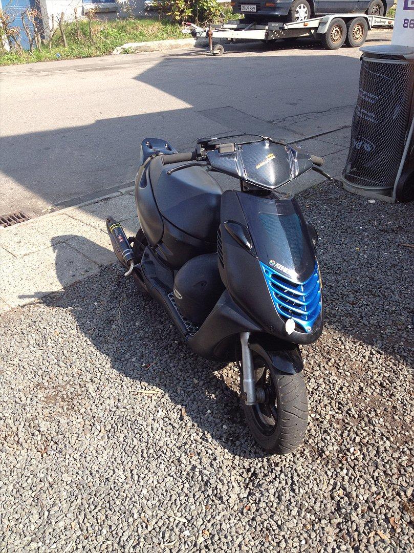 Aprilia Sonic SOLGT! billede 1