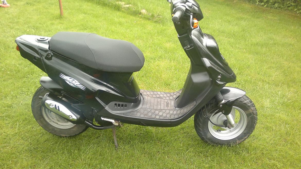 PGO hot 50 SOLGT  billede 2