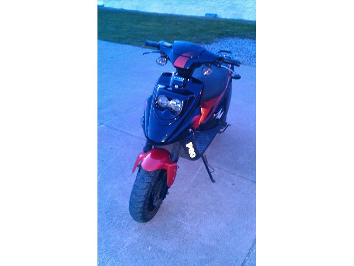 {{currentPhoto.altText}} billede {{currentPhoto.number}}