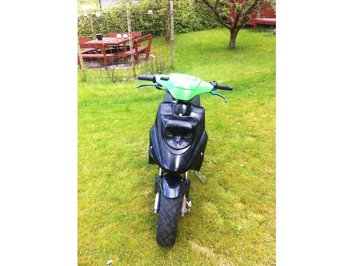 {{currentPhoto.altText}} billede {{currentPhoto.number}}