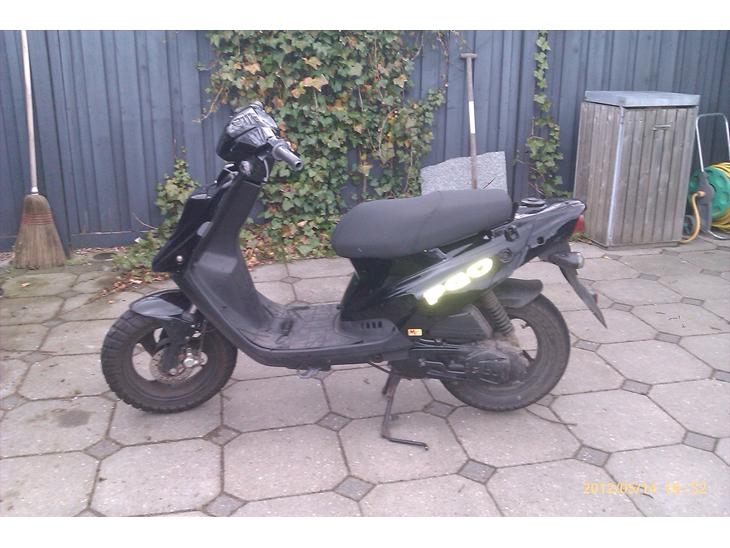 {{currentPhoto.altText}} billede {{currentPhoto.number}}