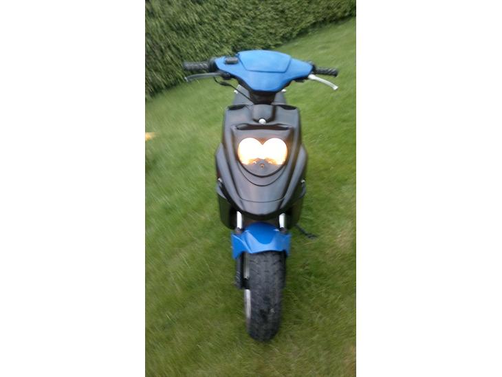 {{currentPhoto.altText}} billede {{currentPhoto.number}}