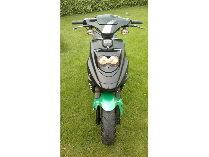 {{currentPhoto.altText}} billede {{currentPhoto.number}}