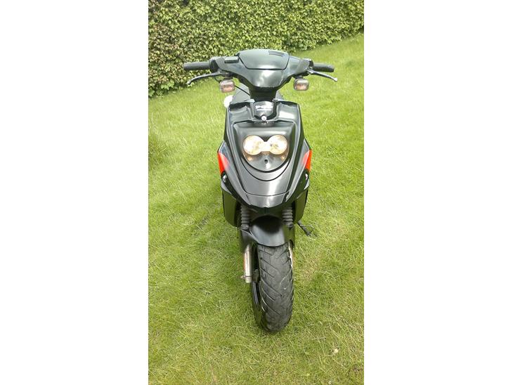 {{currentPhoto.altText}} billede {{currentPhoto.number}}