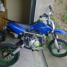 Moff Crf 140 solgt