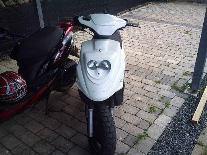 PGO Hot 50 (Hottens Historie) - 10 Maj: Nye skjolde igen ! (Snehvide for the way ) billede 12