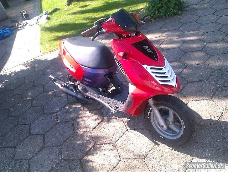 Aprilia sonic - Billederne er taget fra den forrige ejer :D billede 3