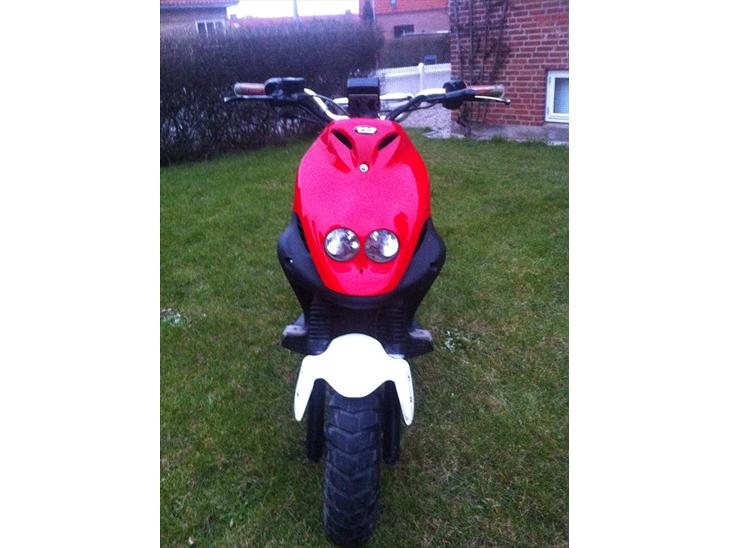 {{currentPhoto.altText}} billede {{currentPhoto.number}}