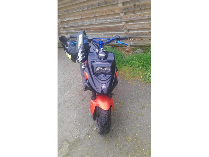 {{currentPhoto.altText}} billede {{currentPhoto.number}}