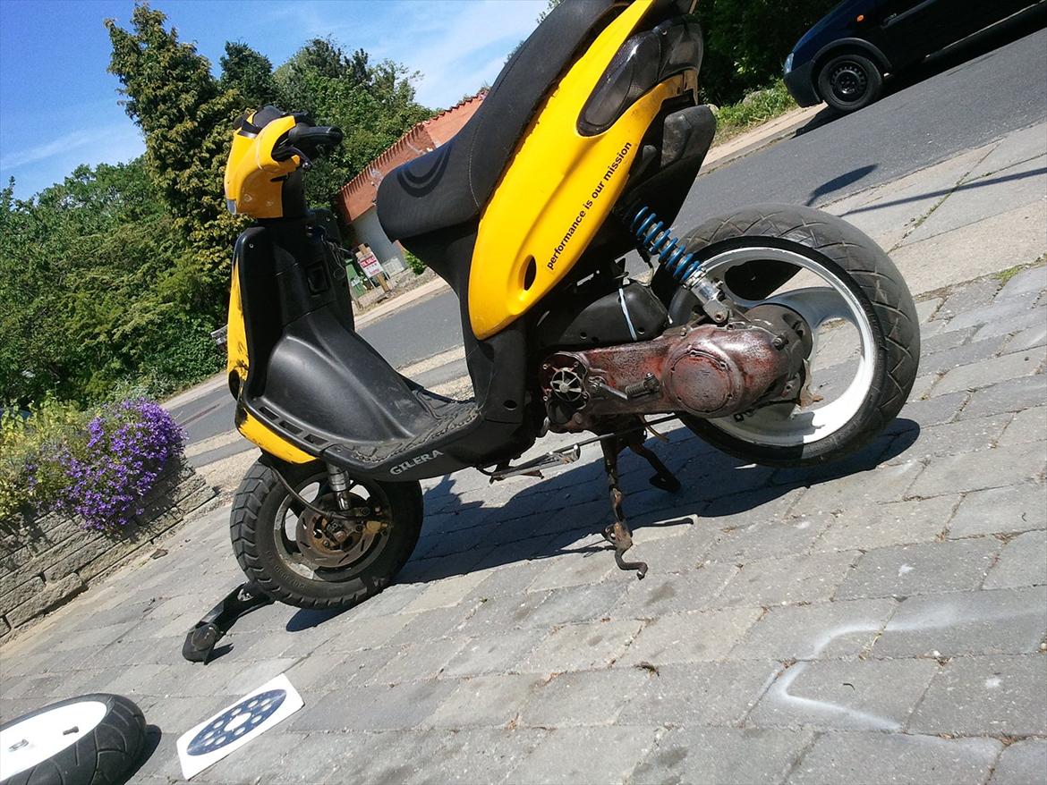 Gilera Stalker AÇ SÐ - Bumble Bie - Konfiskeret 2000 - Sådan så den ud til sidst, på nær Top Performance Powere, var monteret. billede 5
