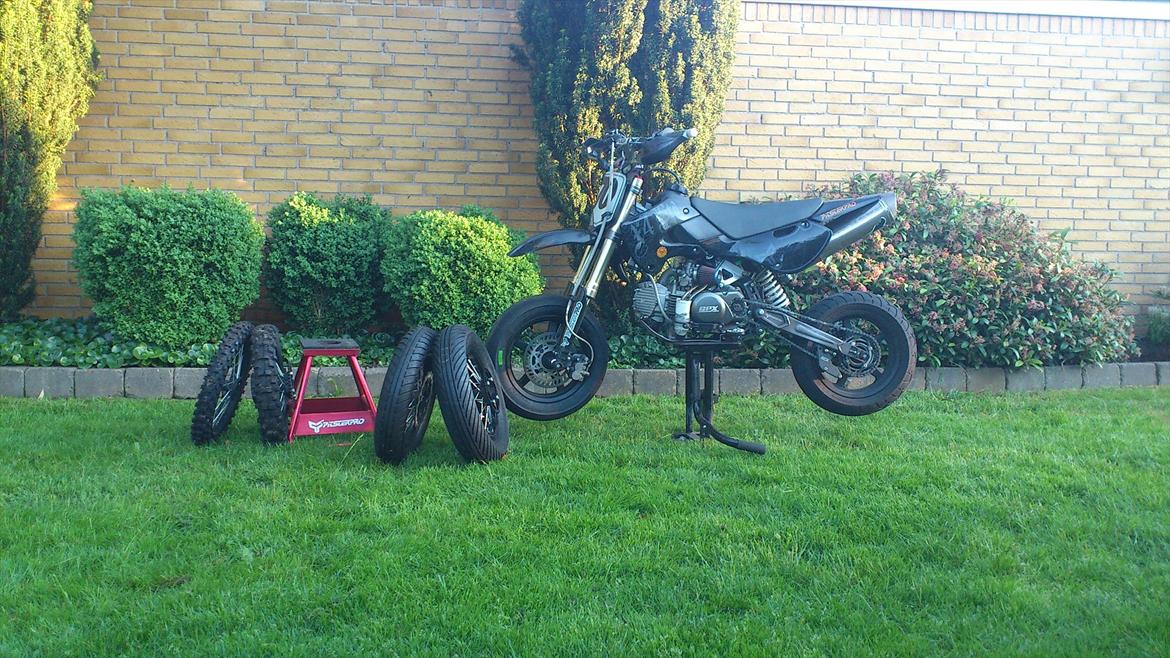 Moff Pitsterpro speciel edition 08 billede 1