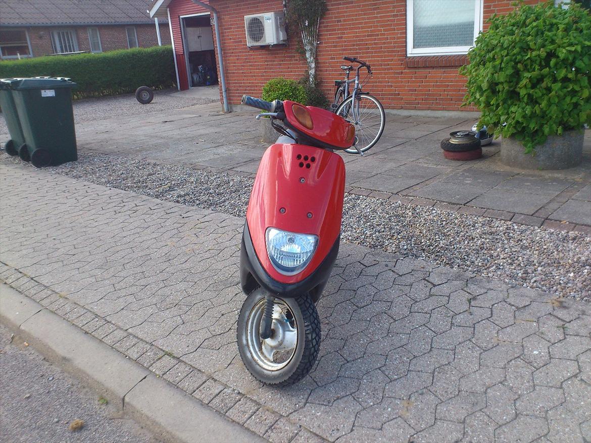 Yamaha jog space (Projekt) (taget af politiet) billede 3