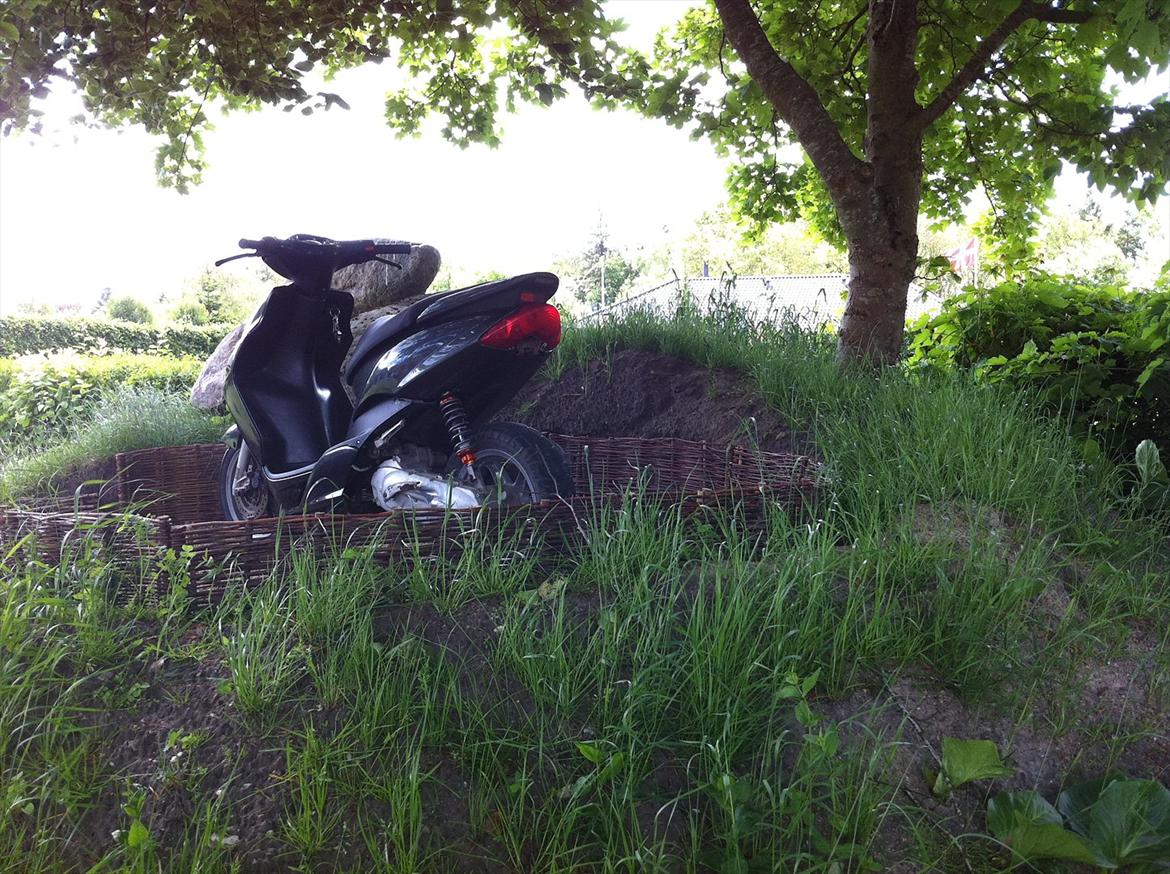 Yamaha Jog R - CARBON EDITION billede 3