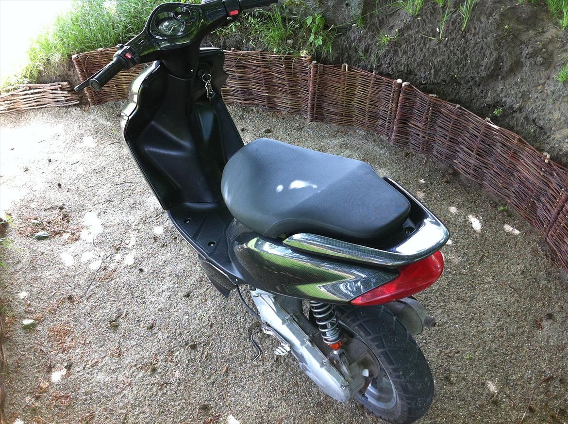 Yamaha Jog R - CARBON EDITION billede 5