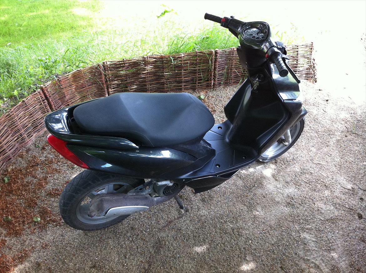 Yamaha Jog R - CARBON EDITION billede 9