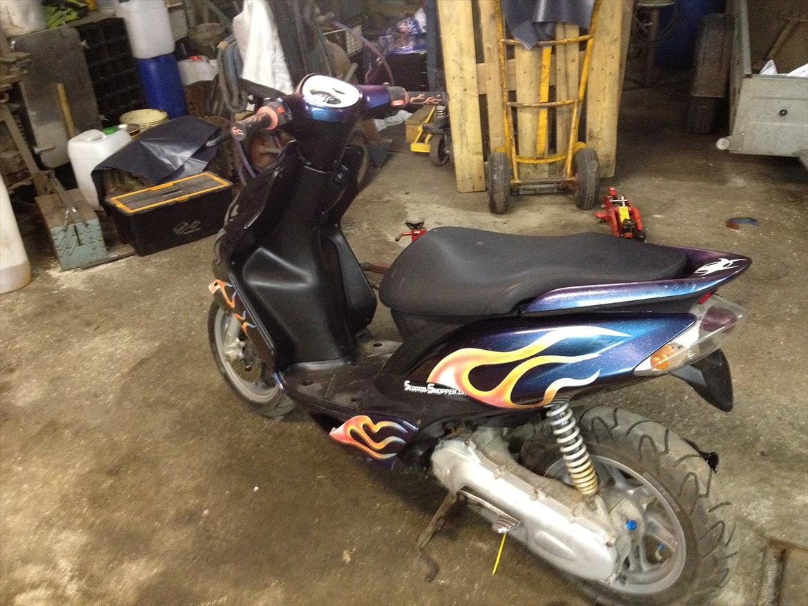 Yamaha jog r (solgt) billede 3