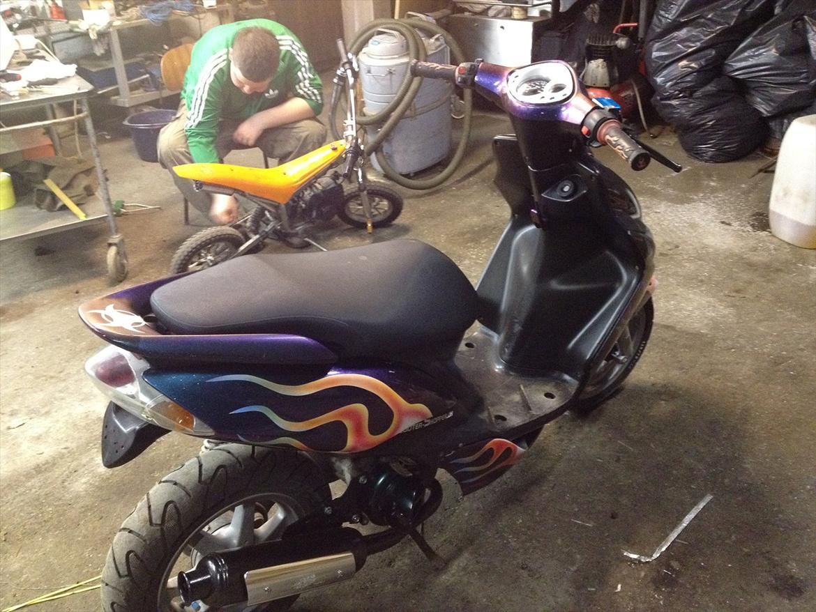 Yamaha jog r (solgt) billede 5