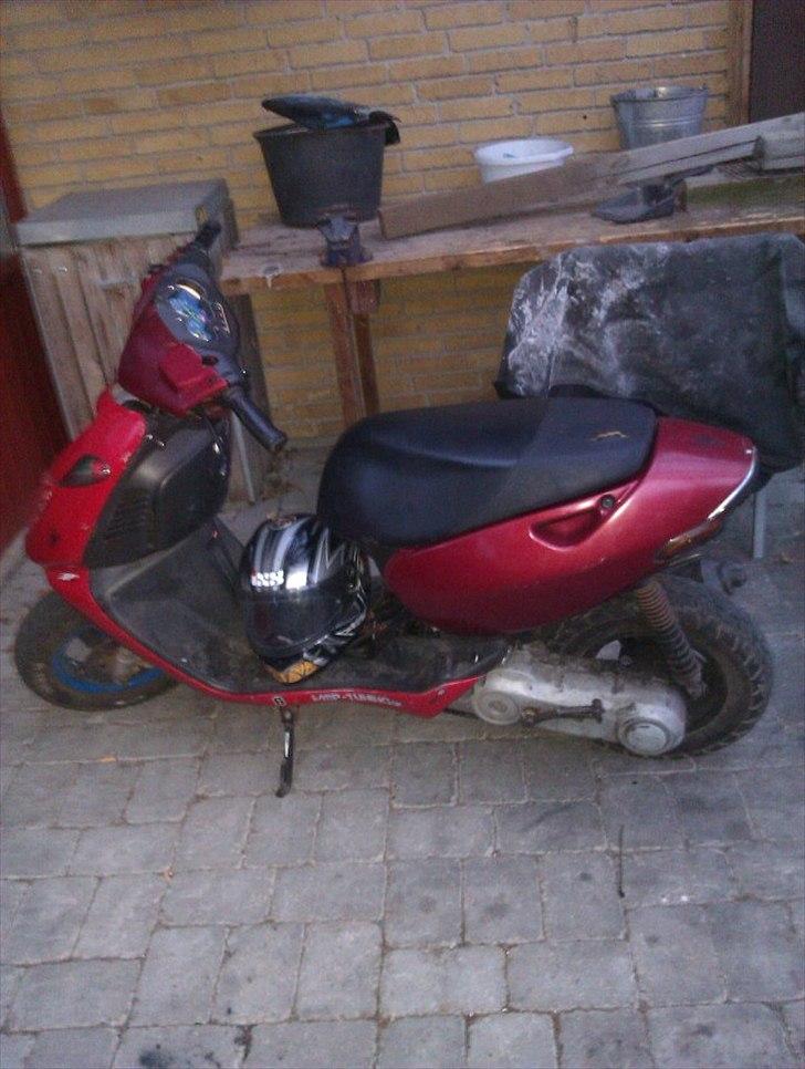 Aprilia sonic SOLGT billede 6