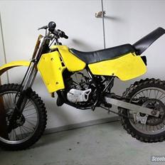 Suzuki rm 85