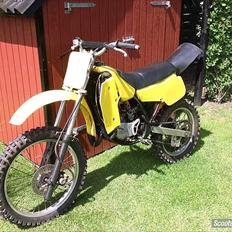 Suzuki rm 85