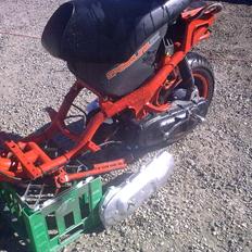 Yamaha Jog R/Neos Baneracer - R-Setup Racing