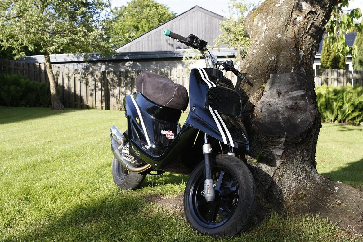 Yamaha Booster Solgt Billeder af scootere Uploaded af >M.F.C