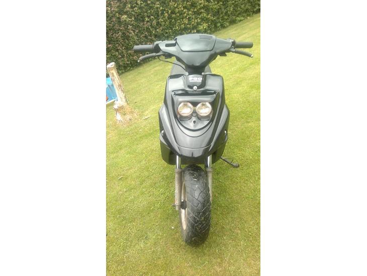 {{currentPhoto.altText}} billede {{currentPhoto.number}}