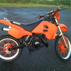 Suzuki rmx 70cc (Sloth special)