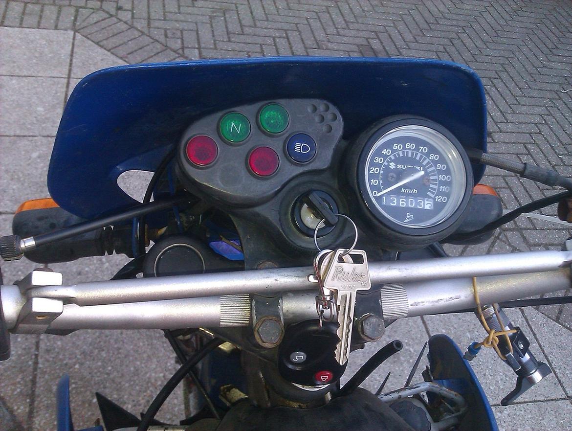 Suzuki rmx ( solgt for 4000kr ) billede 2