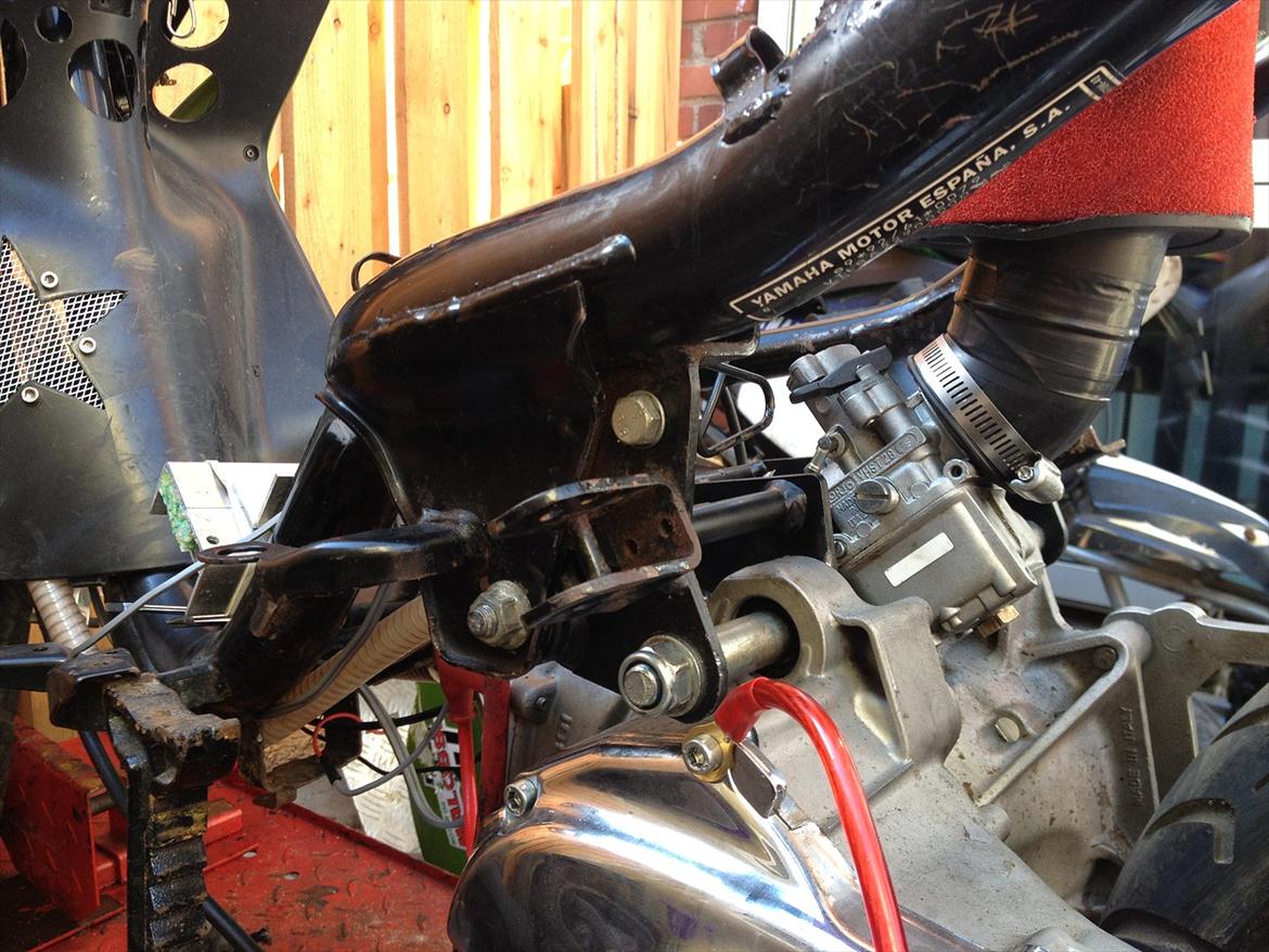 Yamaha Jog R TS - Vendt rigtigt og boret op til 8mm af den nye ejer :-P billede 16