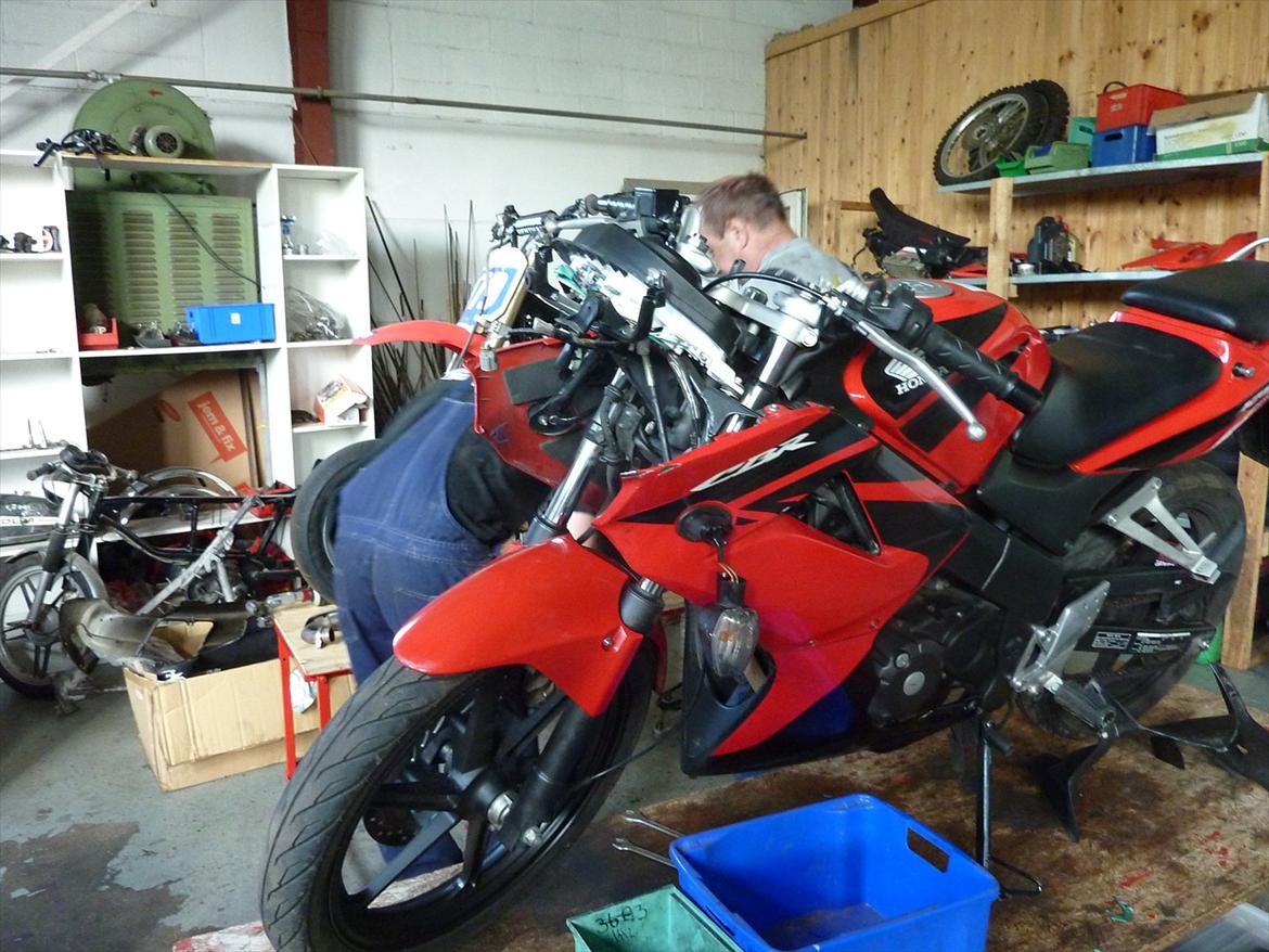 Honda CBR 125R billede 5