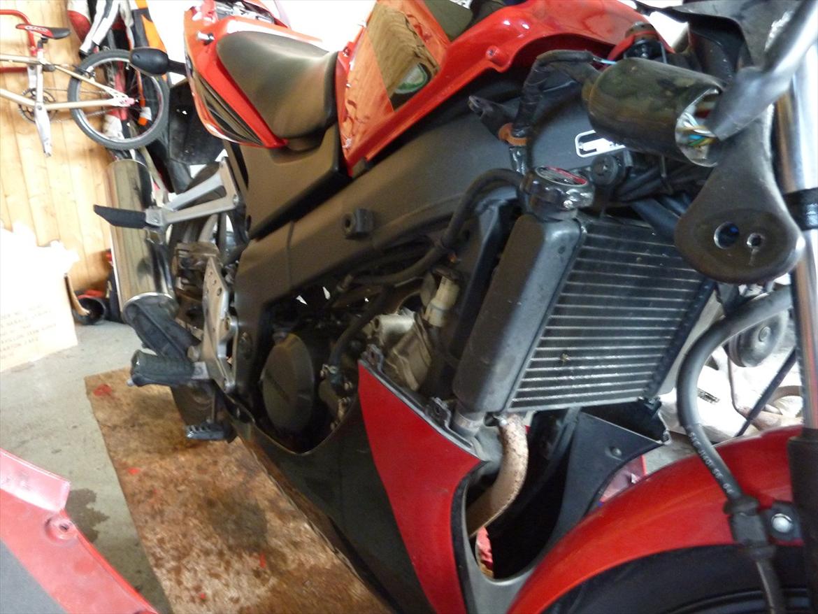 Honda CBR 125R billede 8