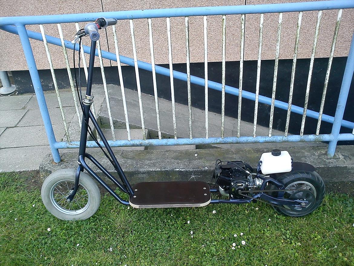 MiniBike hjemmelavet løbehjul billede 2