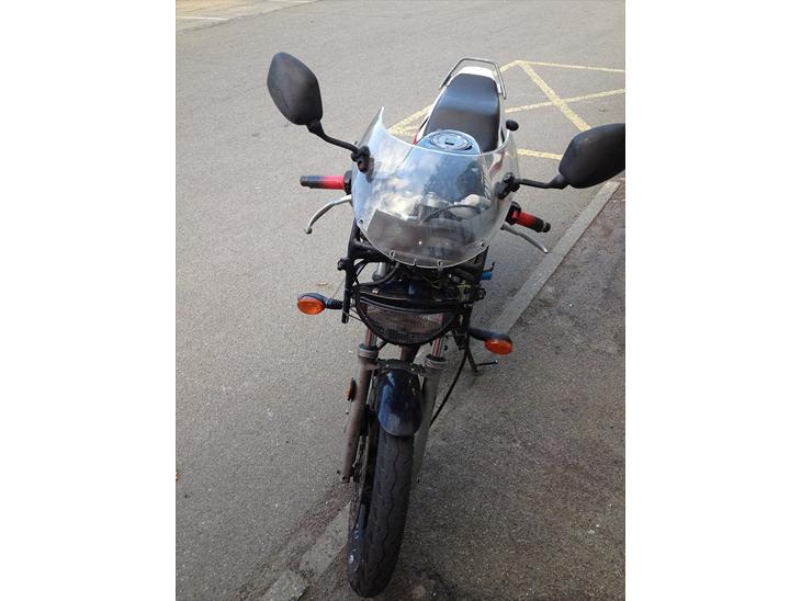 {{currentPhoto.altText}} billede {{currentPhoto.number}}