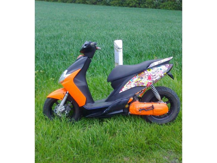 {{currentPhoto.altText}} billede {{currentPhoto.number}}