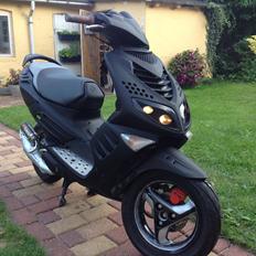 Peugeot Speedfight 2   