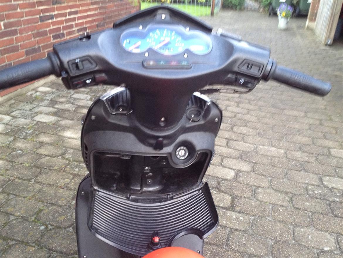 Aprilia sonic billede 7