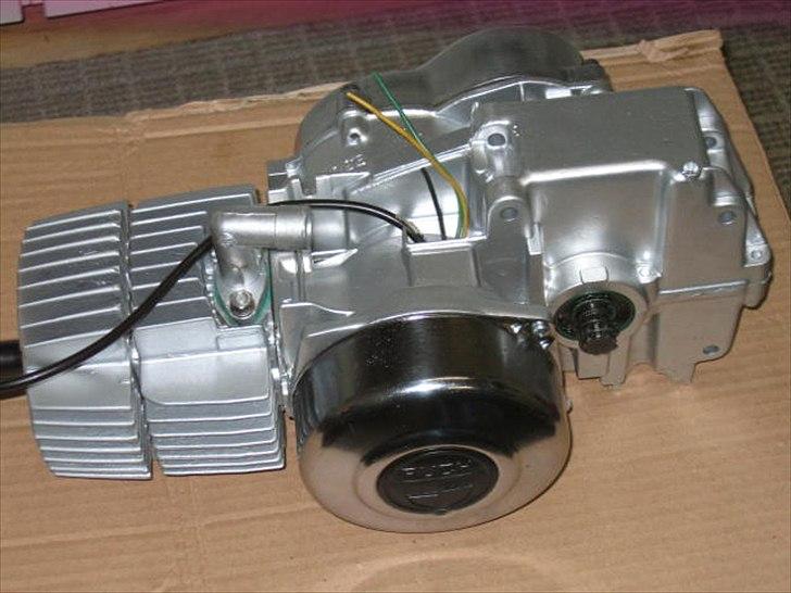 Puch maxi kl - motor pulver blæst og malet billede 4