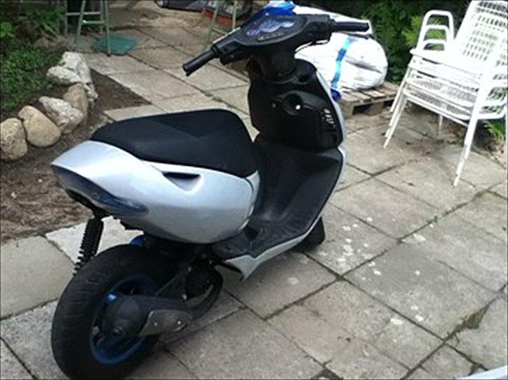 Aprilia Sonic [ The street racer! ] - Lige et ekstra, dejligt billede, af min prinsesse. billede 7