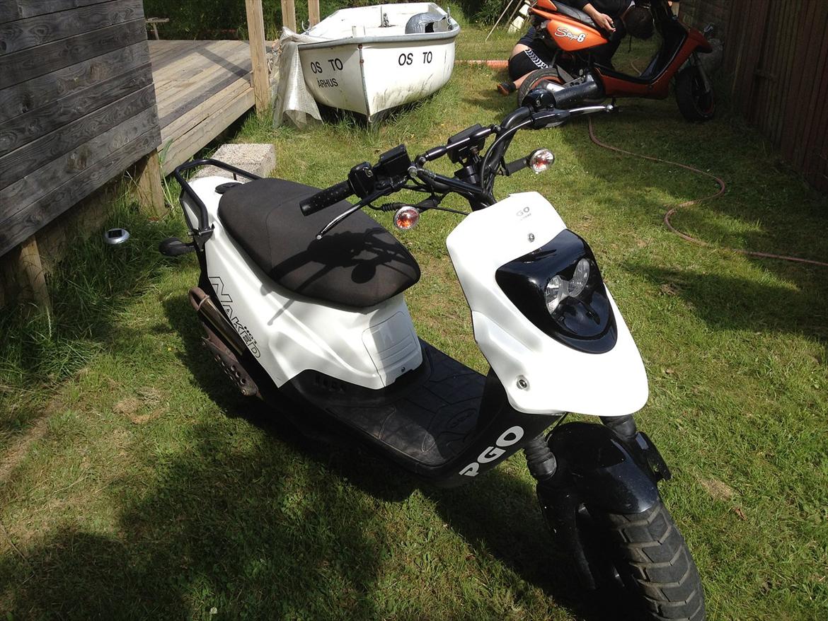 PGO Hot Naked billede 3