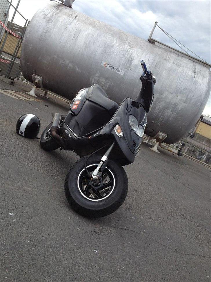 Gilera Stalker (LUCY) - Var nød til at lave om på looket igen da mine side skjolde var flækkede. Er meget tilfreds med det nye resultat.  billede 1