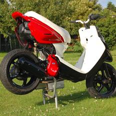 Yamaha bws spy byttet til neos ^^