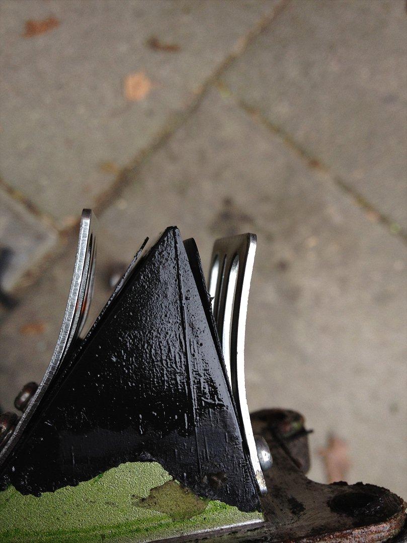 Kymco vitality - Fandt lige ud af hvorfor den gjorde det hver gang jeg gav gas.. og nu kører den også self bedre i optrækket ;) billede 7