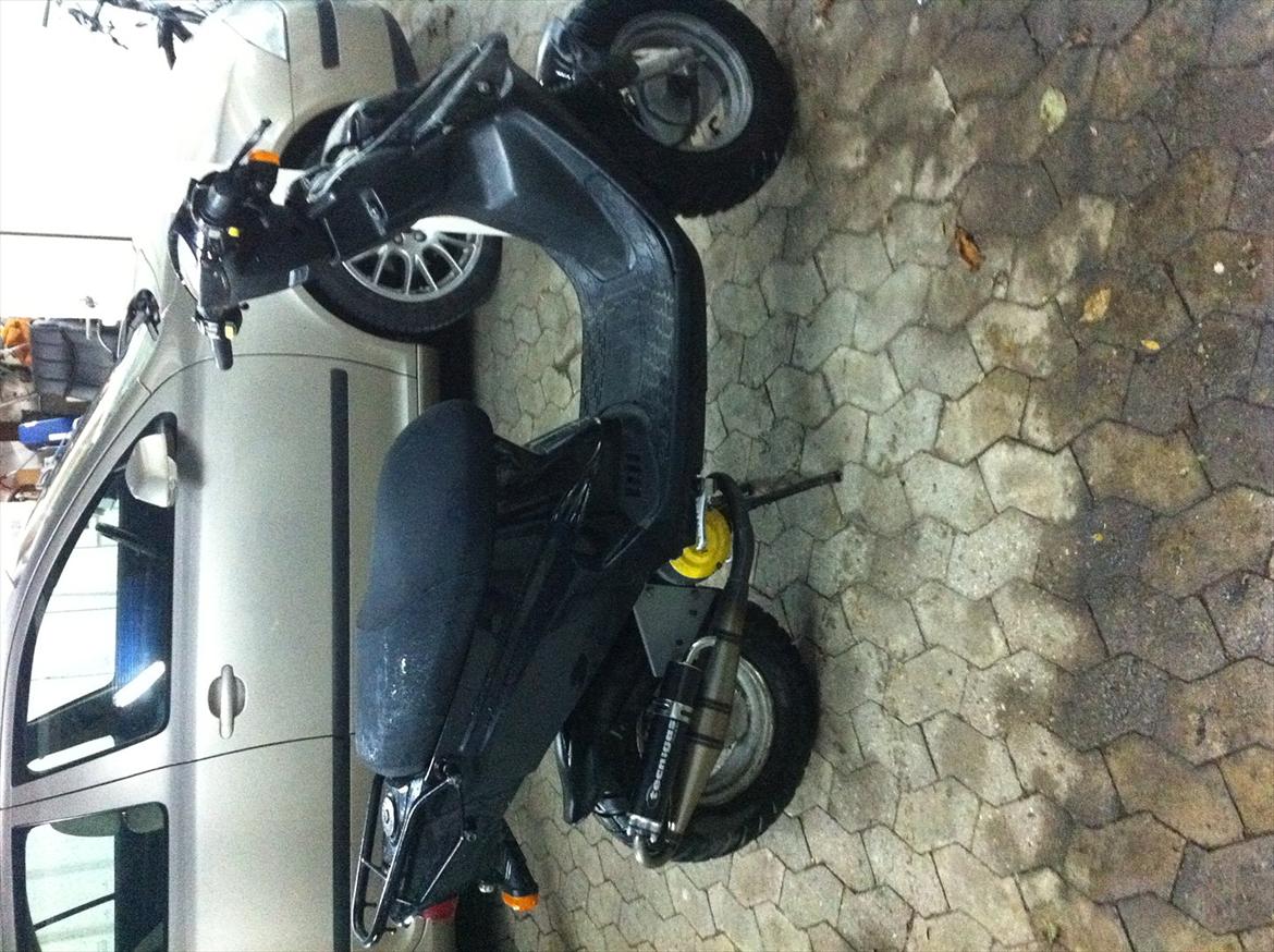 PGO hot 50 billede 2