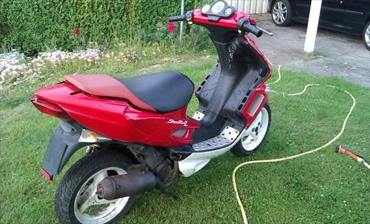 Peugeot Speedfight 2 Totalskadet billede 3