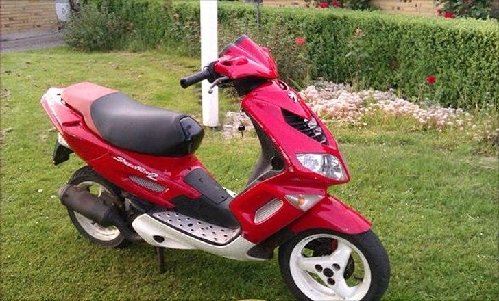Peugeot Speedfight 2 Totalskadet billede 2