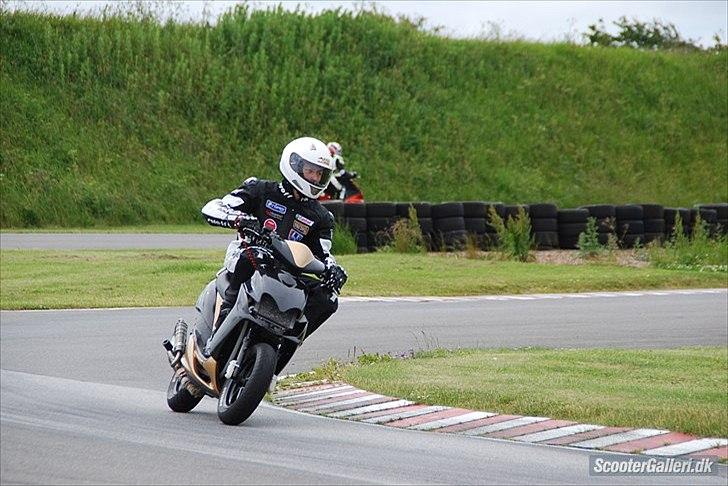 Yamaha Jog RR TS *bygget om* billede 1