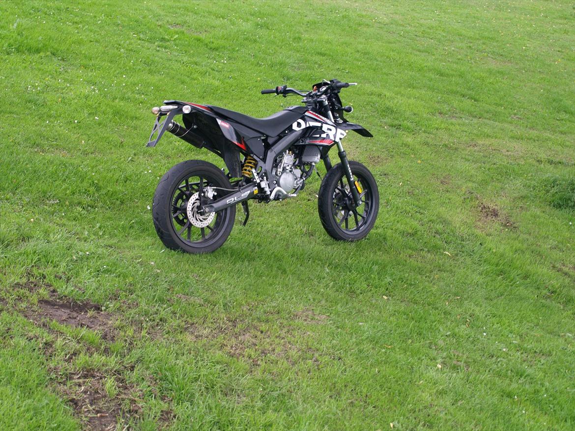 Derbi senda DRD X-TREME SM 50. 2011 billede 1