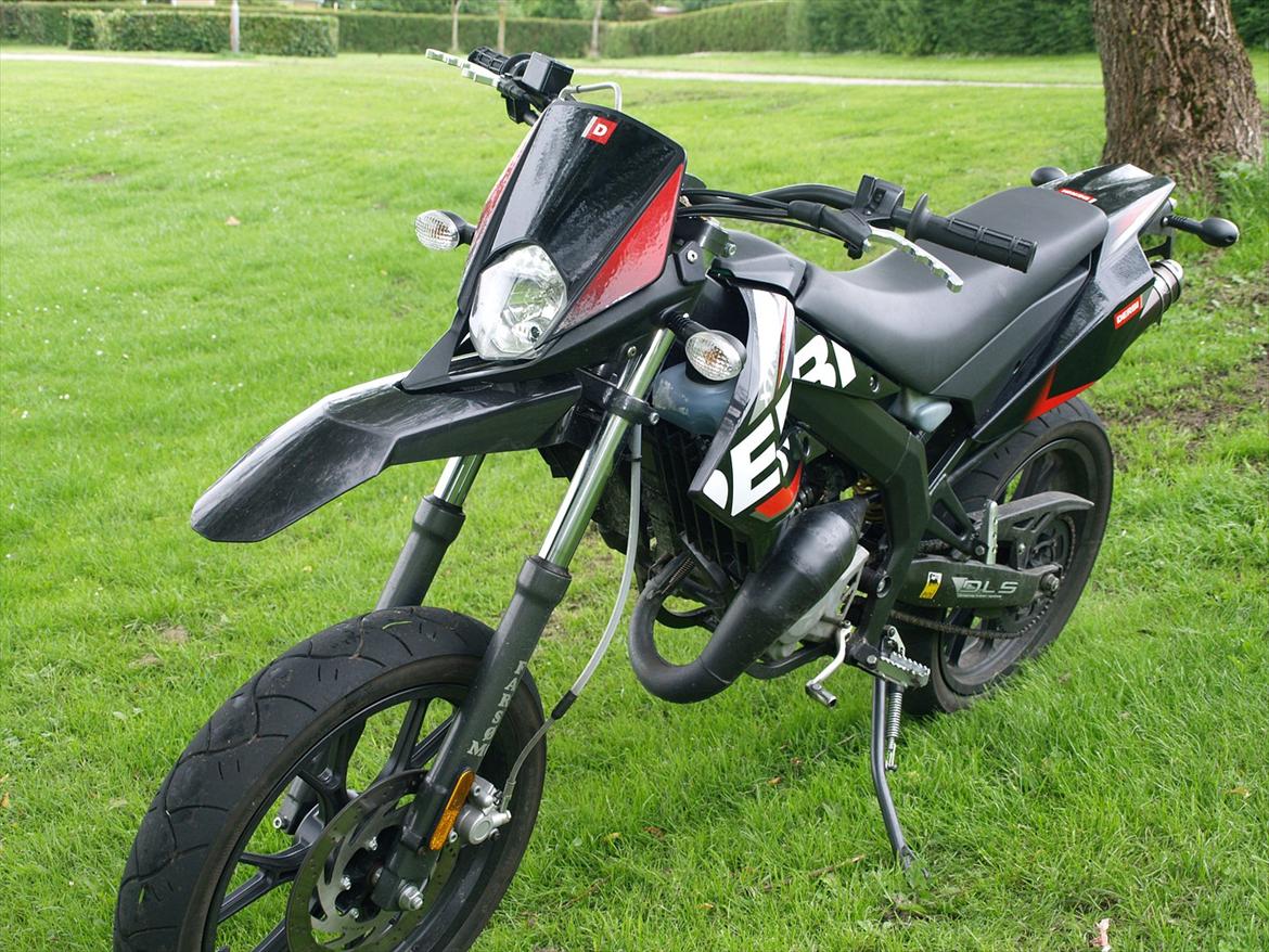 Derbi senda DRD X-TREME SM 50. 2011 billede 4