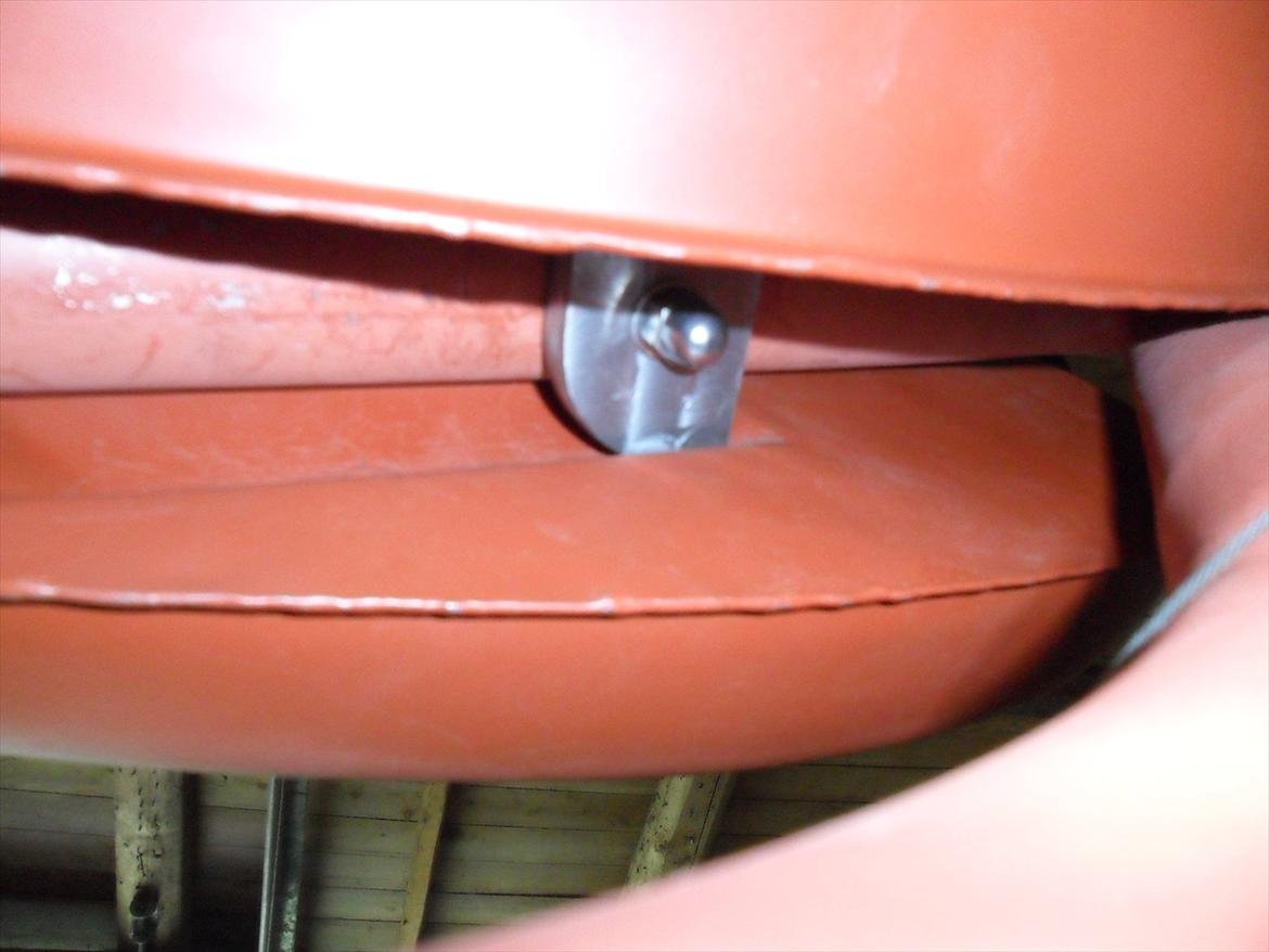 Puch Mini Maxi Custom (Projekt 55%) - På billedet ses det beslag jeg har lavet som skulle holde tank på plads :D billede 17